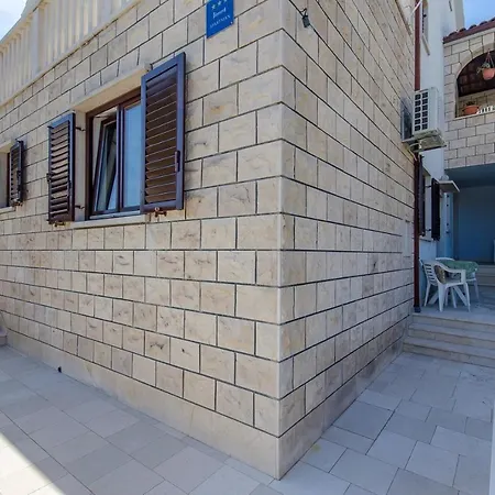 Goran Guest house Postira